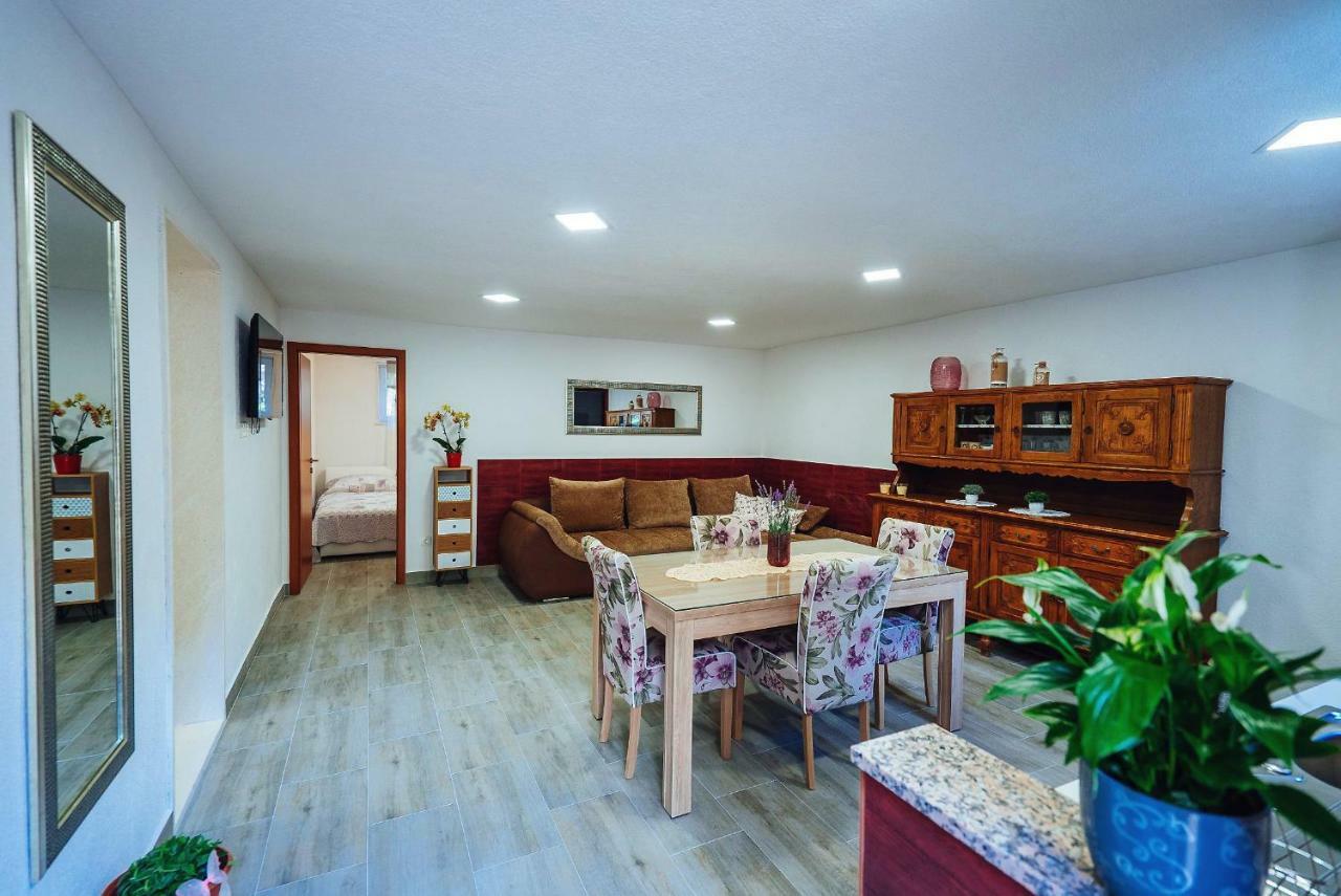 Apartamento Apartman Kristina Split Exterior foto
